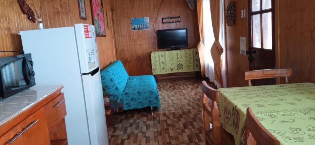 Cabanas & Hostal Tojika Hanga Roa Kültér fotó
